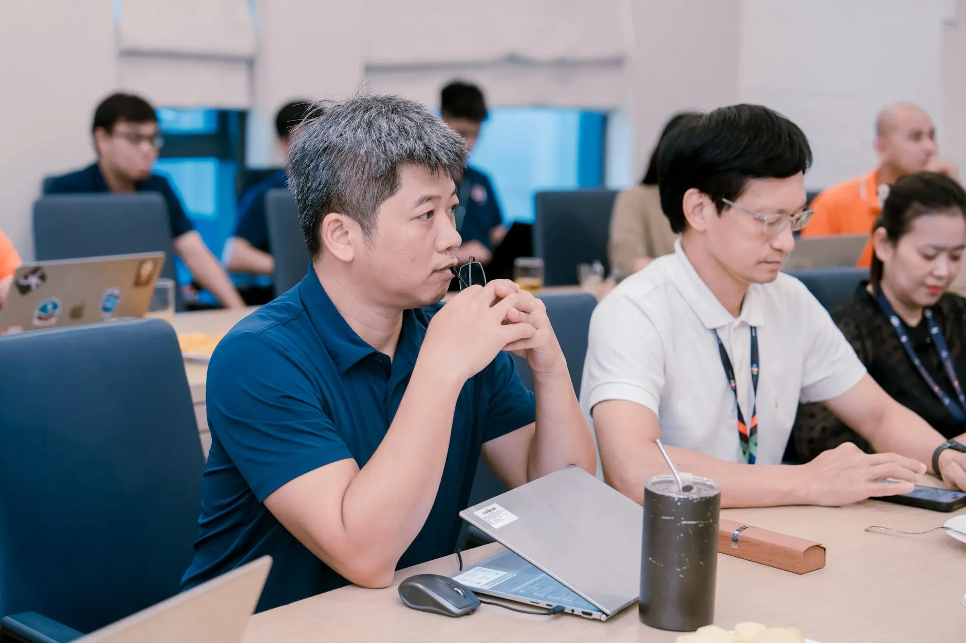 成都英语培训课程体系对比:成人职场英语与青少培优方案选择